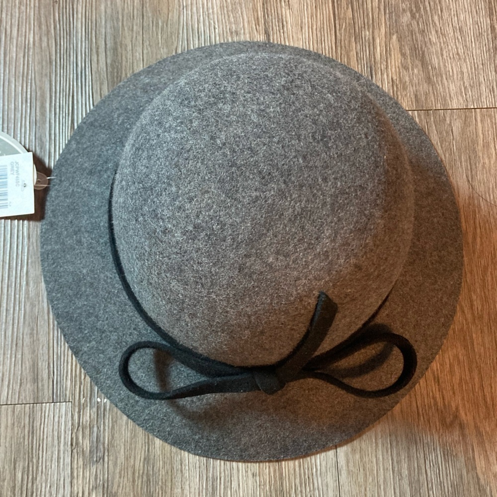 Scala Hat Handmade 100% Wool Gray W/Black Ribbon One Size NWT